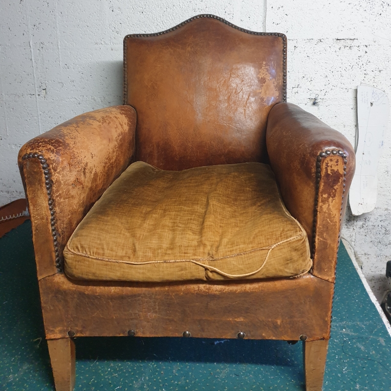 Ricaud Tapissier Décorateur TAPISSIER D AMEUBLEMENT Avant2 209