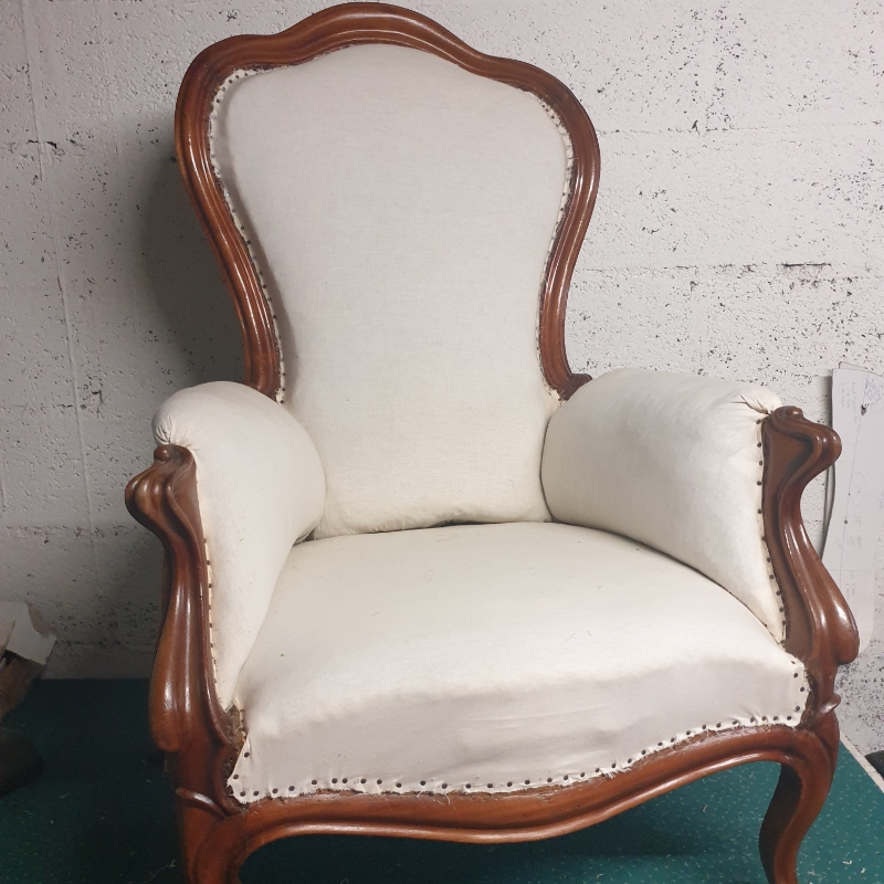 Ricaud Tapissier Décorateur TAPISSIER D AMEUBLEMENT Avant5 215